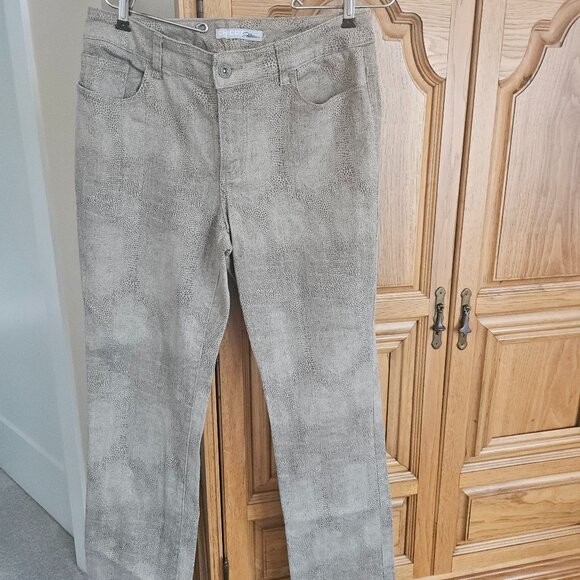 Pants, Chicos Platinum Animal print Cotton and Lycra, Jean style. - Picture 7 of 8